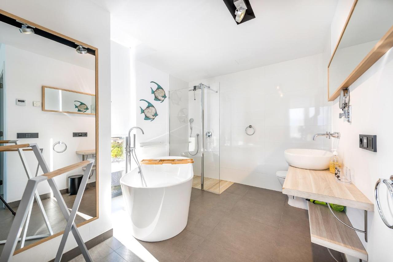 Villa 11 Oasis Del Mare, 5Min Strand, Wifi, Klima, Fussbodenheizung サ・ラピタ エクステリア 写真